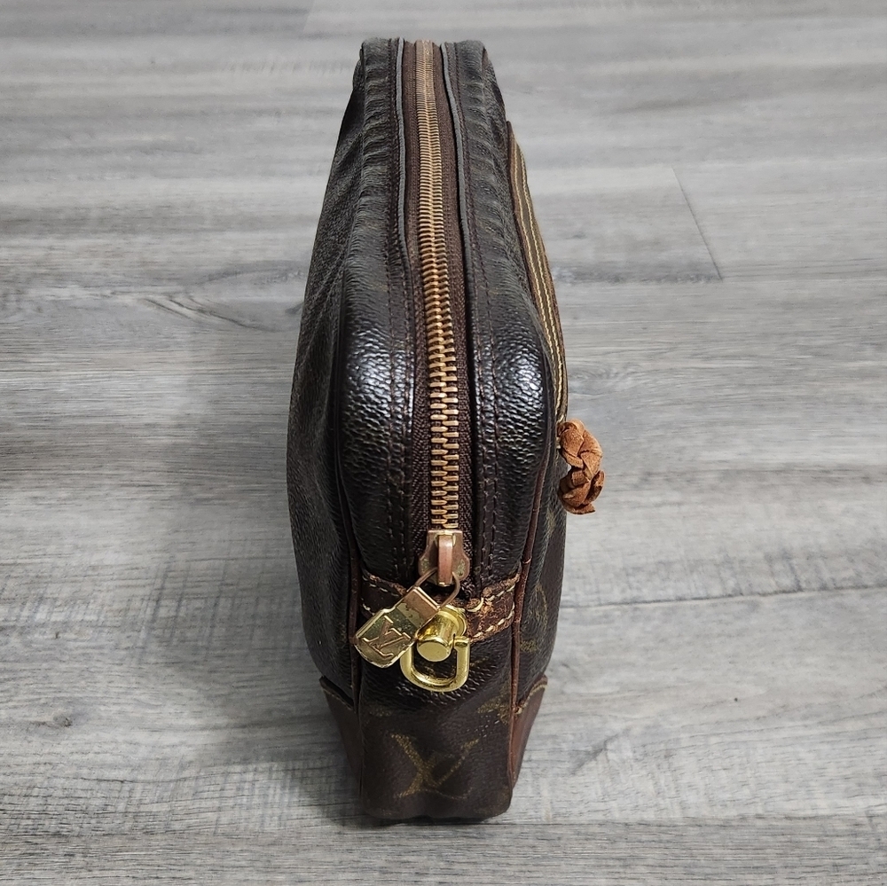 Louis Vuitton Monogram Pochette Bag - Picture 5 of 14